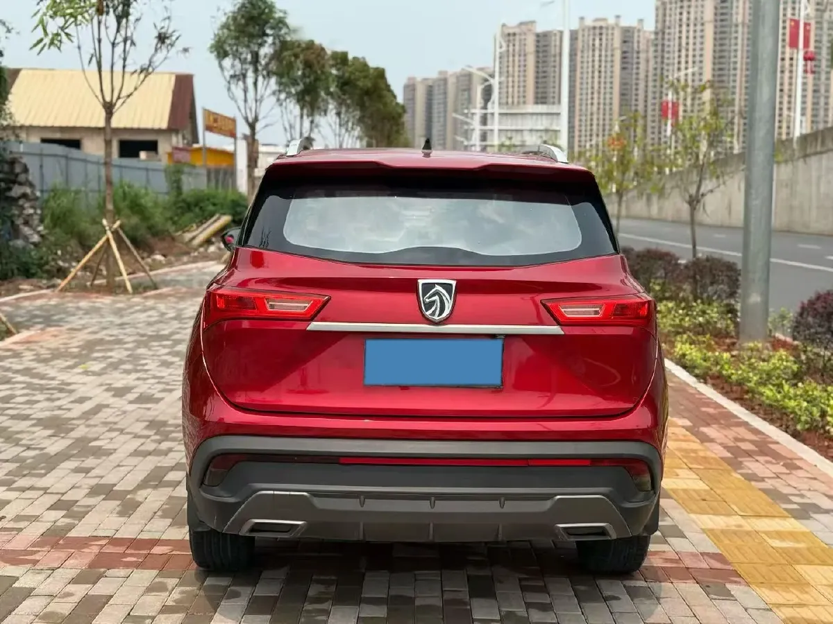 2018 BaoJun 530 1.5T 150HP L4 6MT,autocango,china used car exporter,china ev exporter,chinese used car exporter,chinese used ev exporter