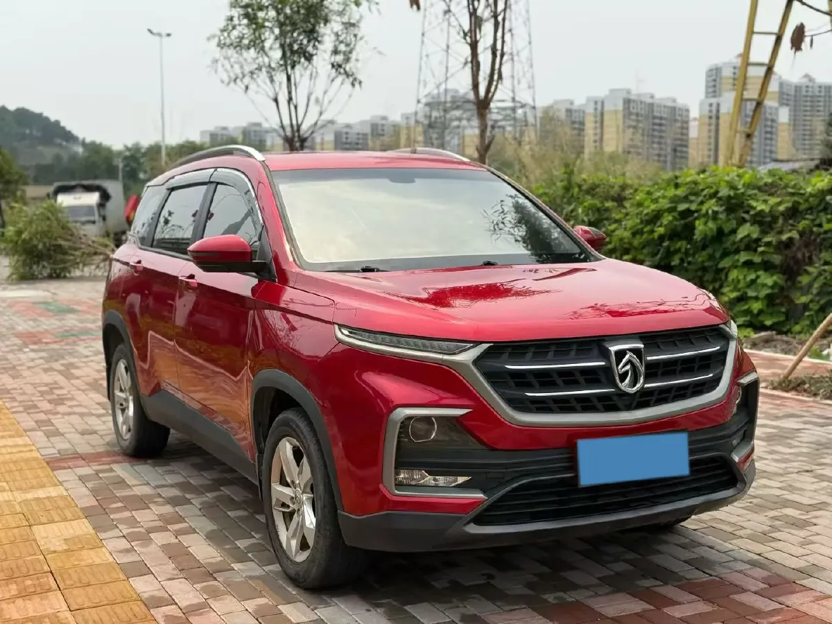 2018 BaoJun 530 1.5T 150HP L4 6MT,autocango,china used car exporter,china ev exporter,chinese used car exporter,chinese used ev exporter