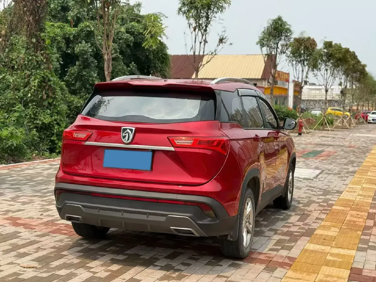 2018 BaoJun 530 1.5T 150HP L4 6MT,autocango,china used car exporter,china ev exporter,chinese used car exporter,chinese used ev exporter