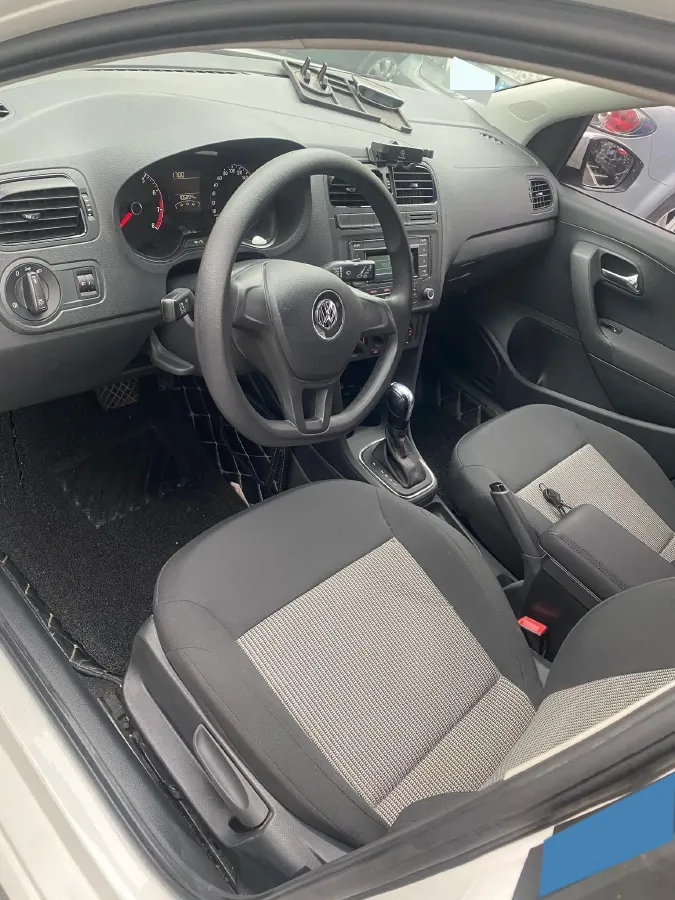 2016 Volkswagen Polo 1.4L 90HP L4 6AT,autocango,china used car exporter,china ev exporter,chinese used car exporter,chinese used ev exporter