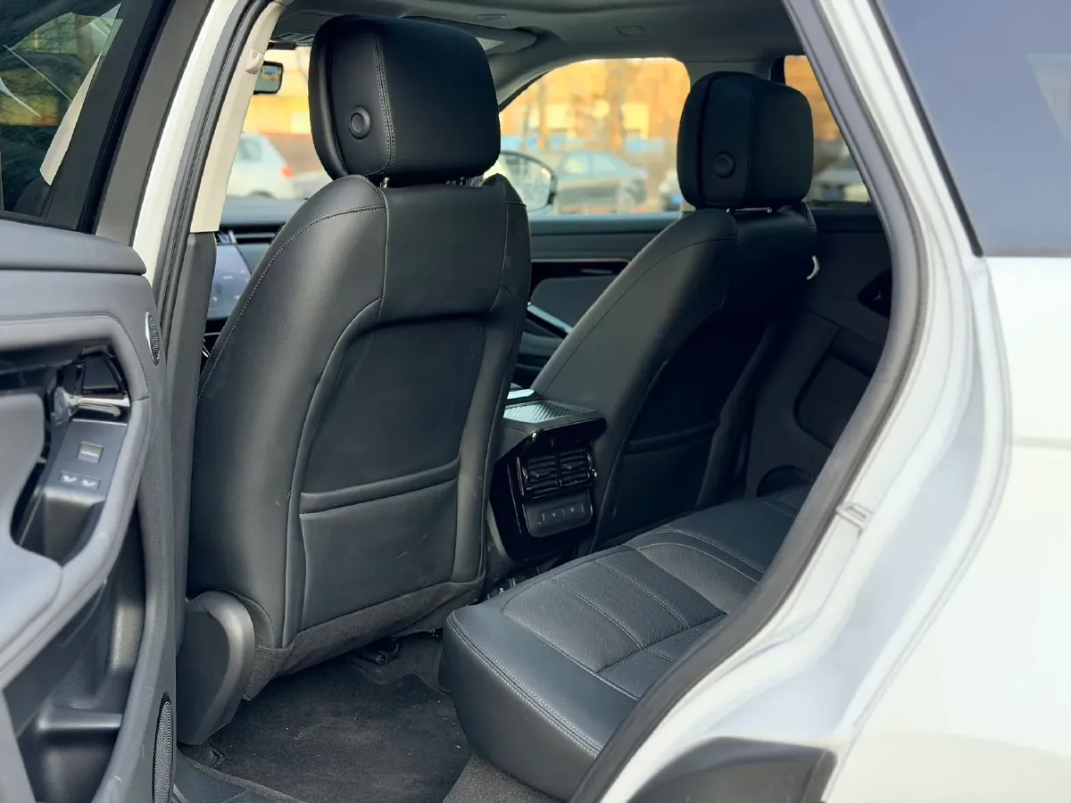 2024 Land Rover Range Rover Evoque 2.0T 249HP L4 9AT,autocango,china used car exporter,china ev exporter,chinese used car exporter,chinese used ev exporter