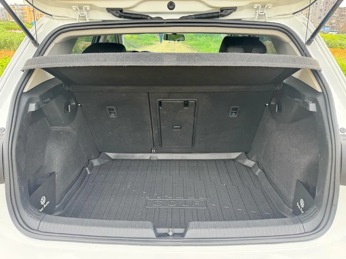 2021 Volkswagen Golf 1.4T 150HP L4 7DCT,autocango,china used car exporter,china ev exporter,chinese used car exporter,chinese used ev exporter