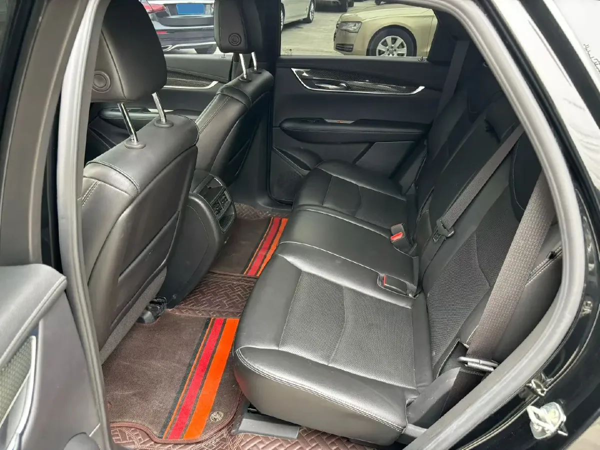 2022 Cadillac XT5 2.0T 237HP L4 9AT,autocango,china used car exporter,china ev exporter,chinese used car exporter,chinese used ev exporter