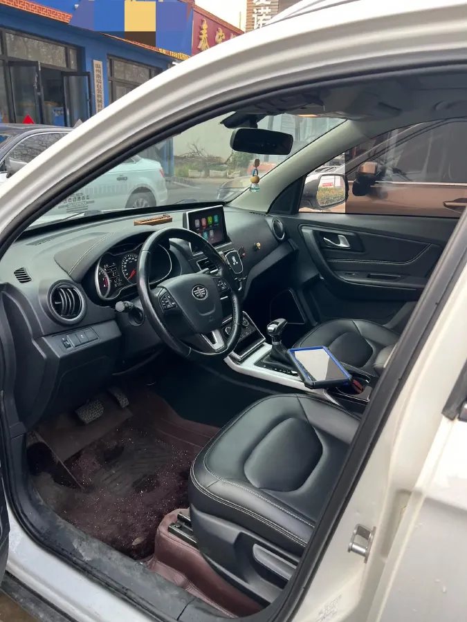 2019 Bestune X40 1.6L 114HP L4 6AT,autocango,china used car exporter,china ev exporter,chinese used car exporter,chinese used ev exporter