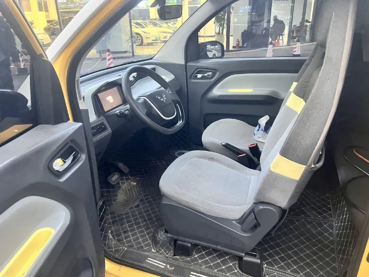 2021 WuLing HongGuang MINI EV BEV 13.9KWH,autocango,china used car exporter,china ev exporter,chinese used car exporter,chinese used ev exporter