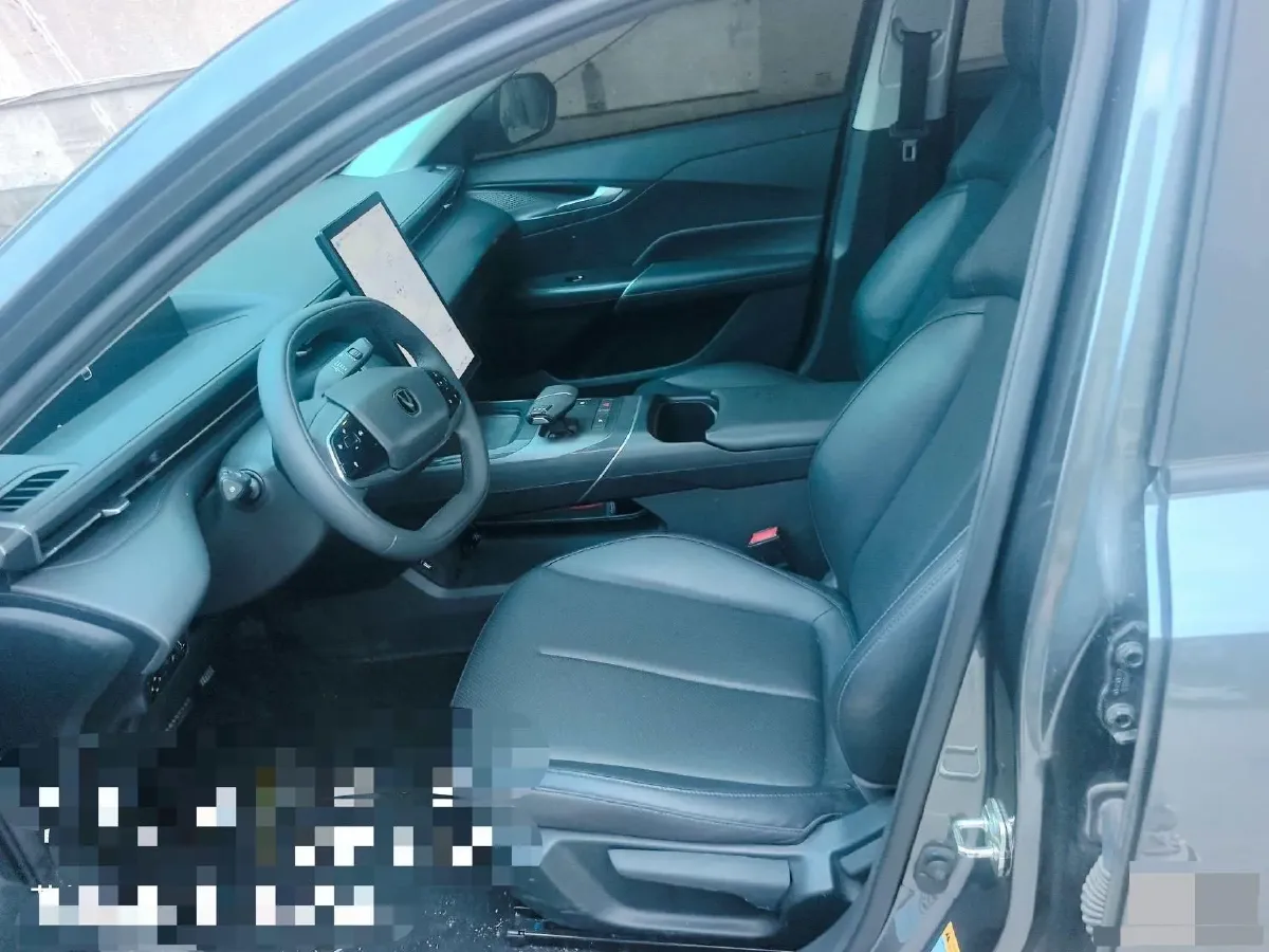 2023 ChangAn Lamore 1.5T 170HP L4 7DCT,autocango,china used car exporter,china ev exporter,chinese used car exporter,chinese used ev exporter