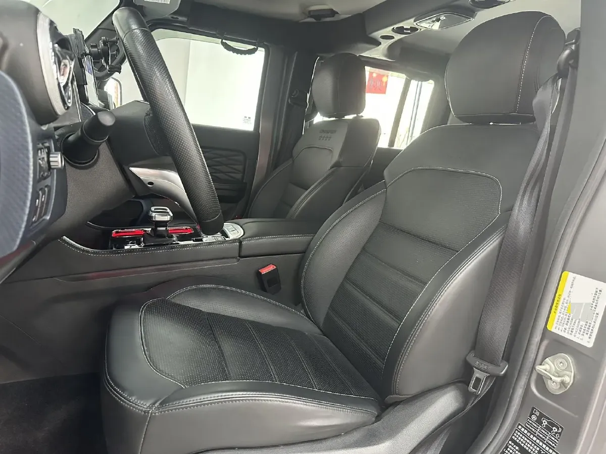 2023 Beijing BJ40 2.0T 224HP L4 8AT,autocango,china used car exporter,china ev exporter,chinese used car exporter,chinese used ev exporter