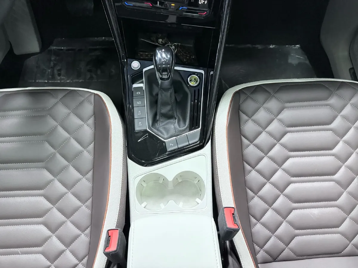 2023 Volkswagen Tayron 1.4T 150HP L4 7DCT,autocango,china used car exporter,china ev exporter,chinese used car exporter,chinese used ev exporter