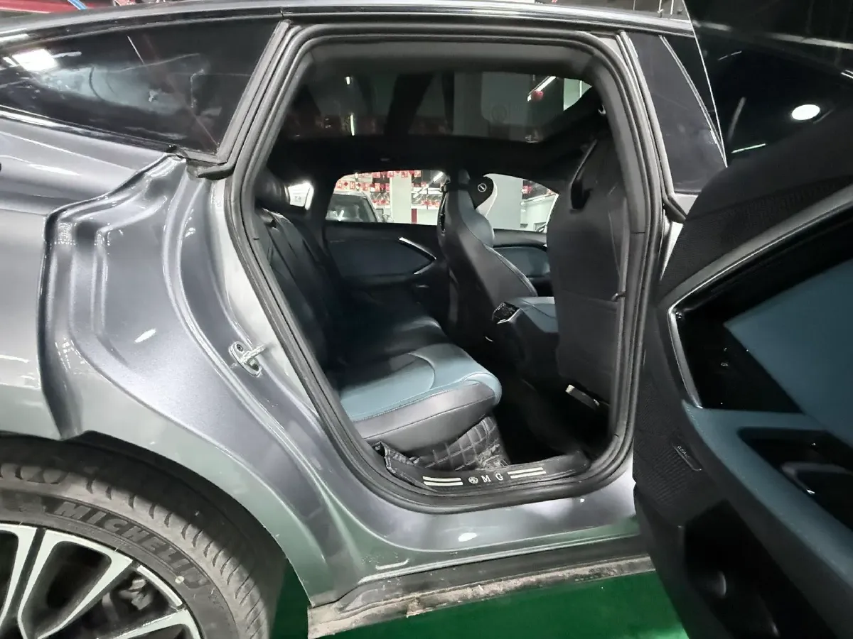 2023 MG 7 1.5T 188HP L4 7DCT,autocango,china used car exporter,china ev exporter,chinese used car exporter,chinese used ev exporter