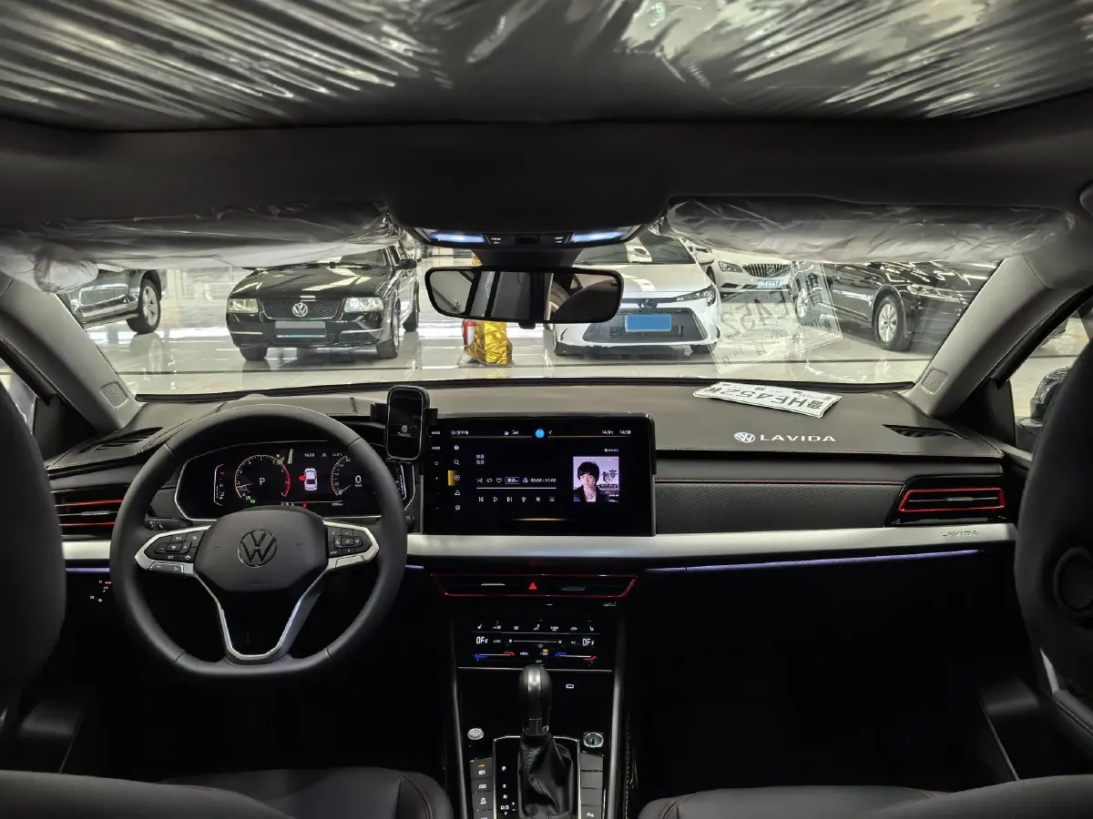 2024 Volkswagen Lavida 1.5T 160HP L4 7DCT,autocango,china used car exporter,china ev exporter,chinese used car exporter,chinese used ev exporter