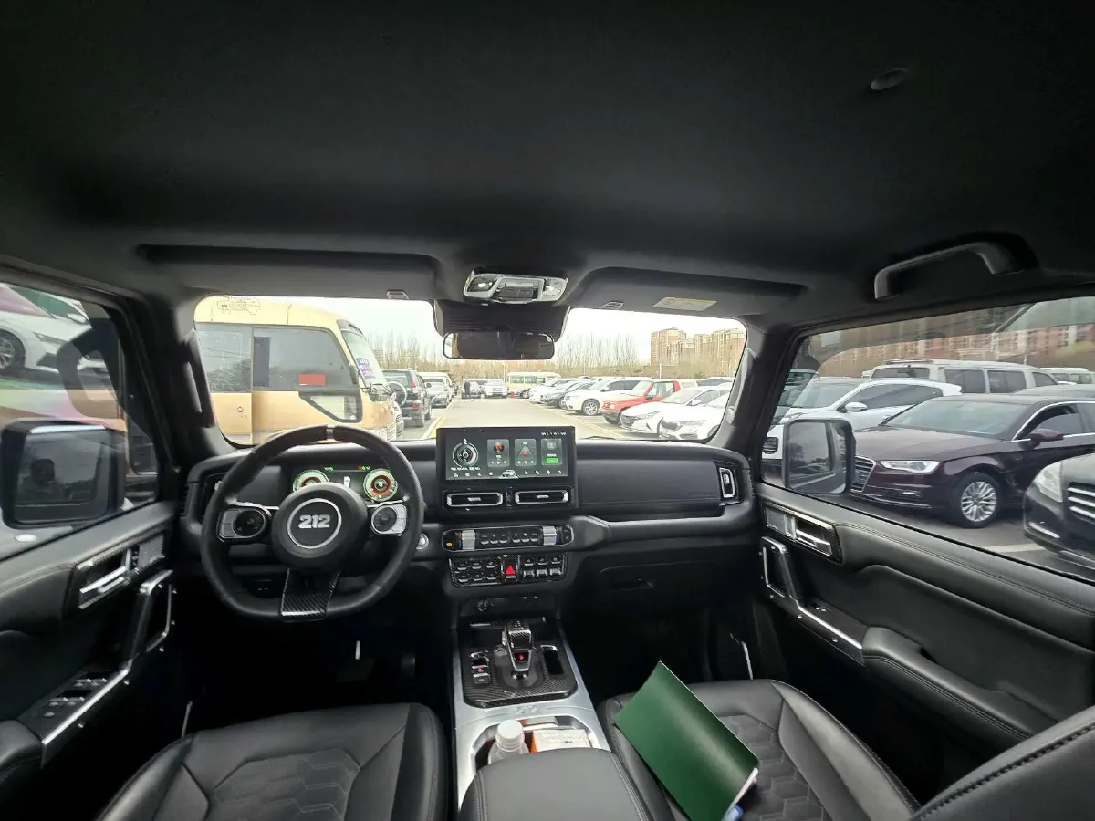 2024 212 212 T01 2.0T 252HP L4 8AT,autocango,china used car exporter,china ev exporter,chinese used car exporter,chinese used ev exporter