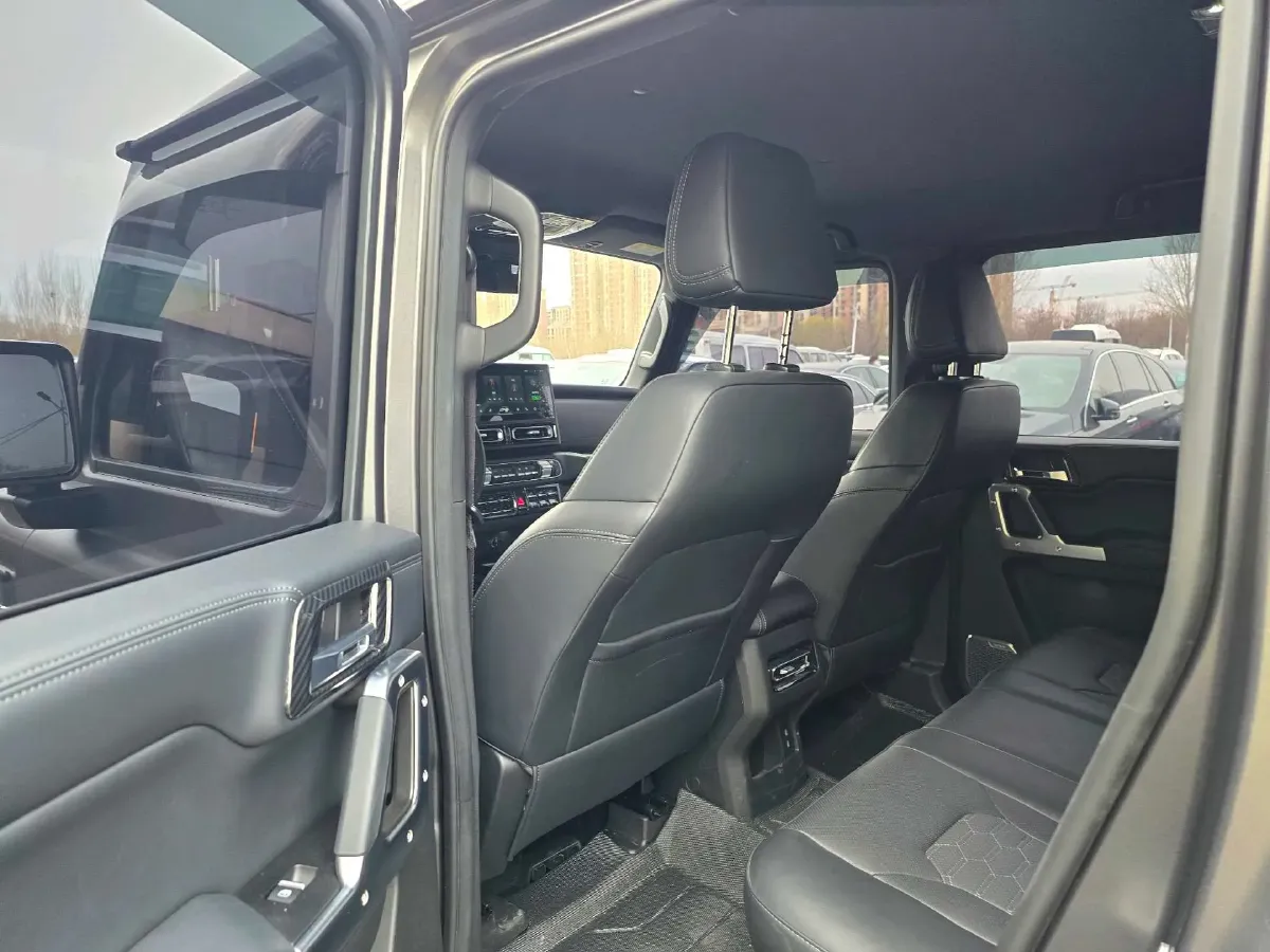 2024 212 212 T01 2.0T 252HP L4 8AT,autocango,china used car exporter,china ev exporter,chinese used car exporter,chinese used ev exporter