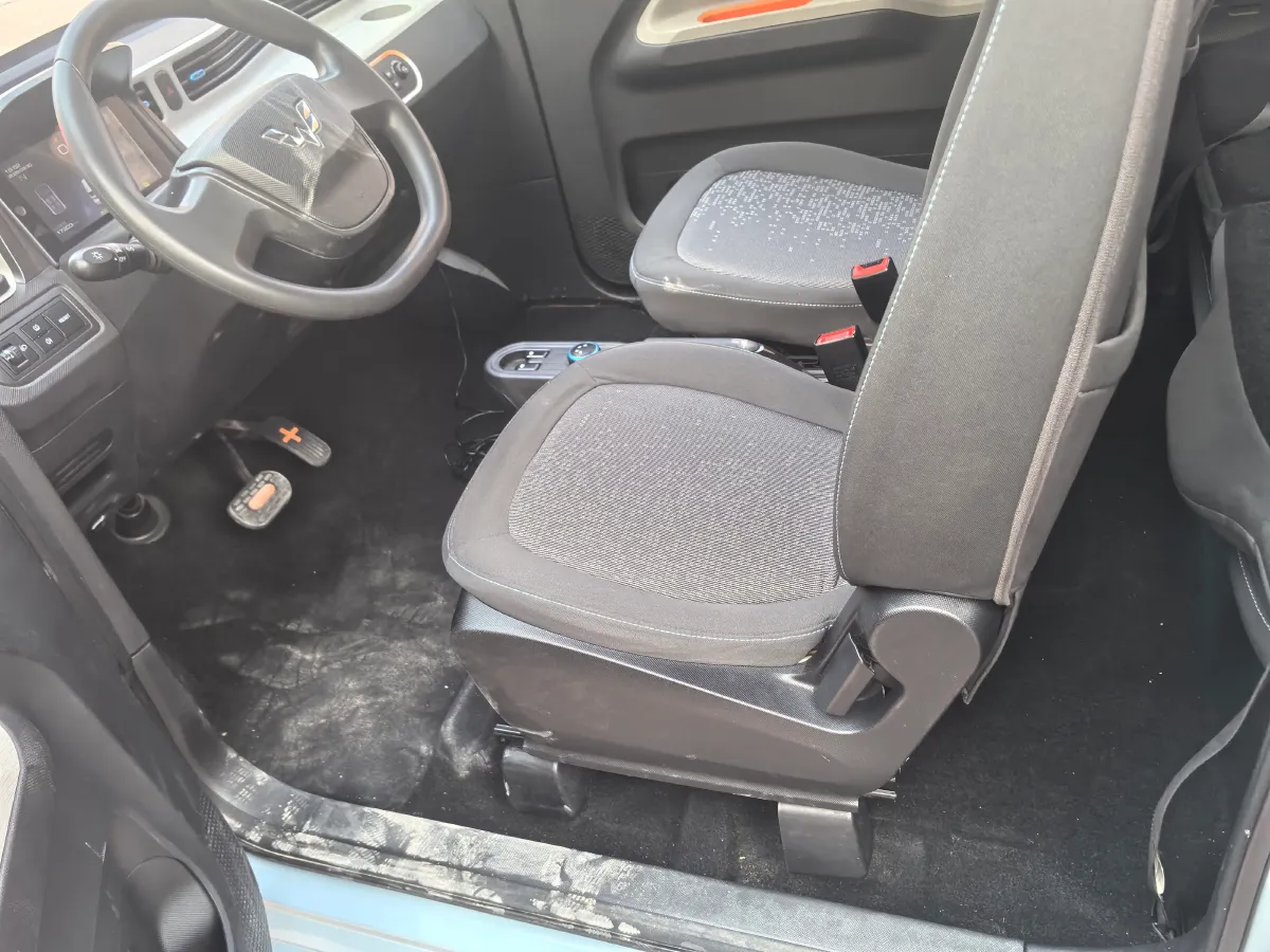 2020 WuLing HongGuang MINI EV BEV 9.3KWH,autocango,china used car exporter,china ev exporter,chinese used car exporter,chinese used ev exporter