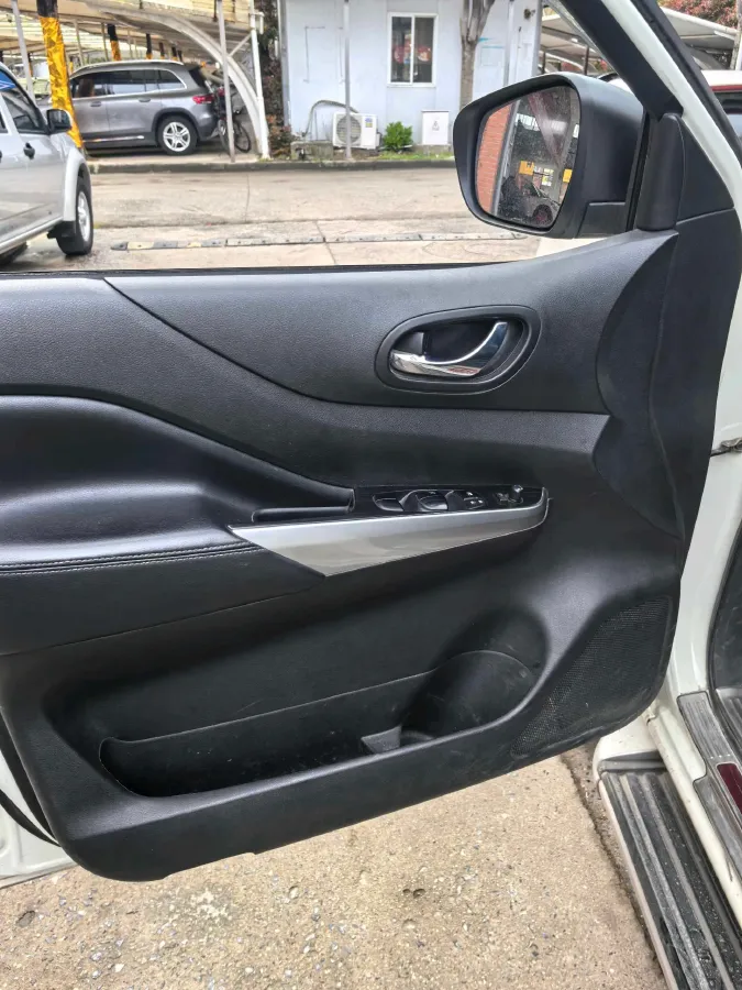 2020 Nissan Terra 2.5L 193HP L4 7AT,autocango,china used car exporter,china ev exporter,chinese used car exporter,chinese used ev exporter