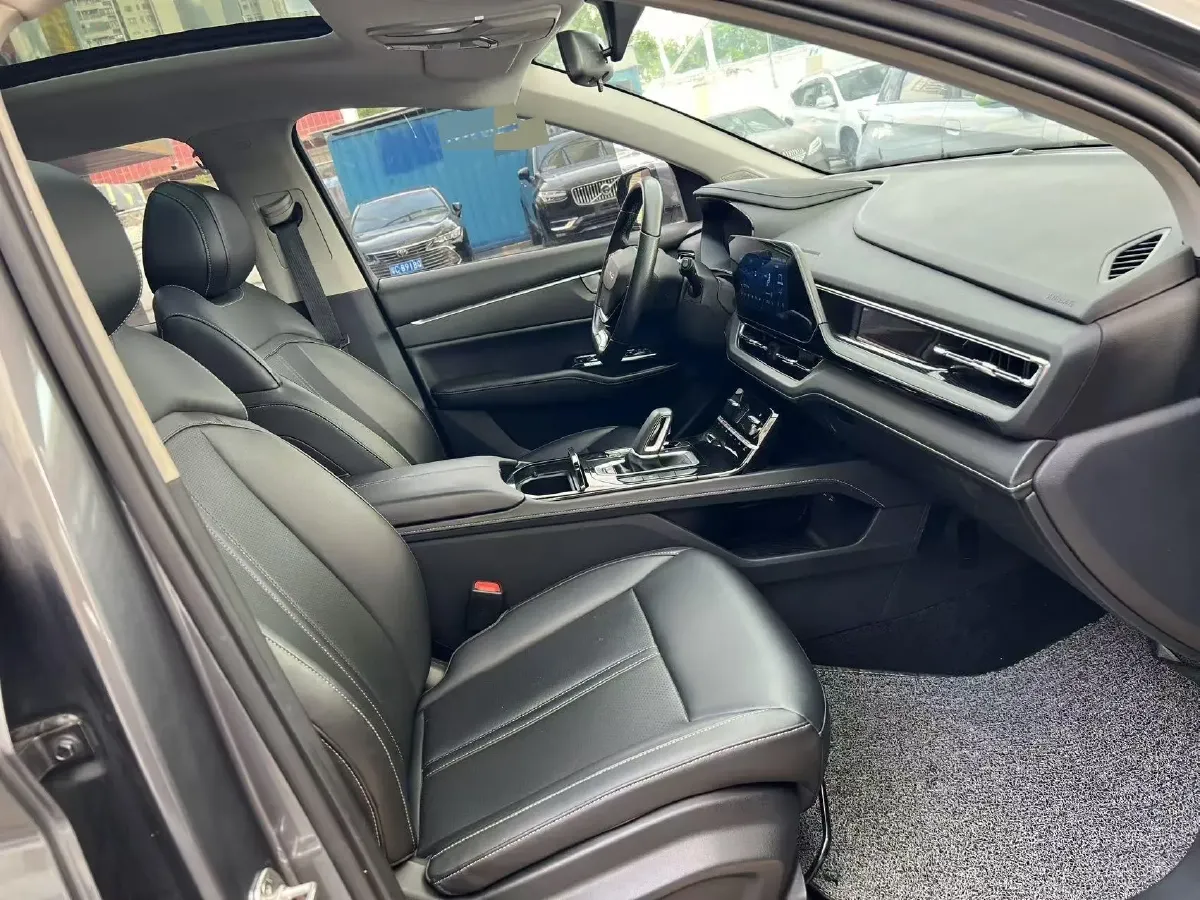 2020 WuLing KaiJie 1.5T 147HP L4 CVT,autocango,china used car exporter,china ev exporter,chinese used car exporter,chinese used ev exporter