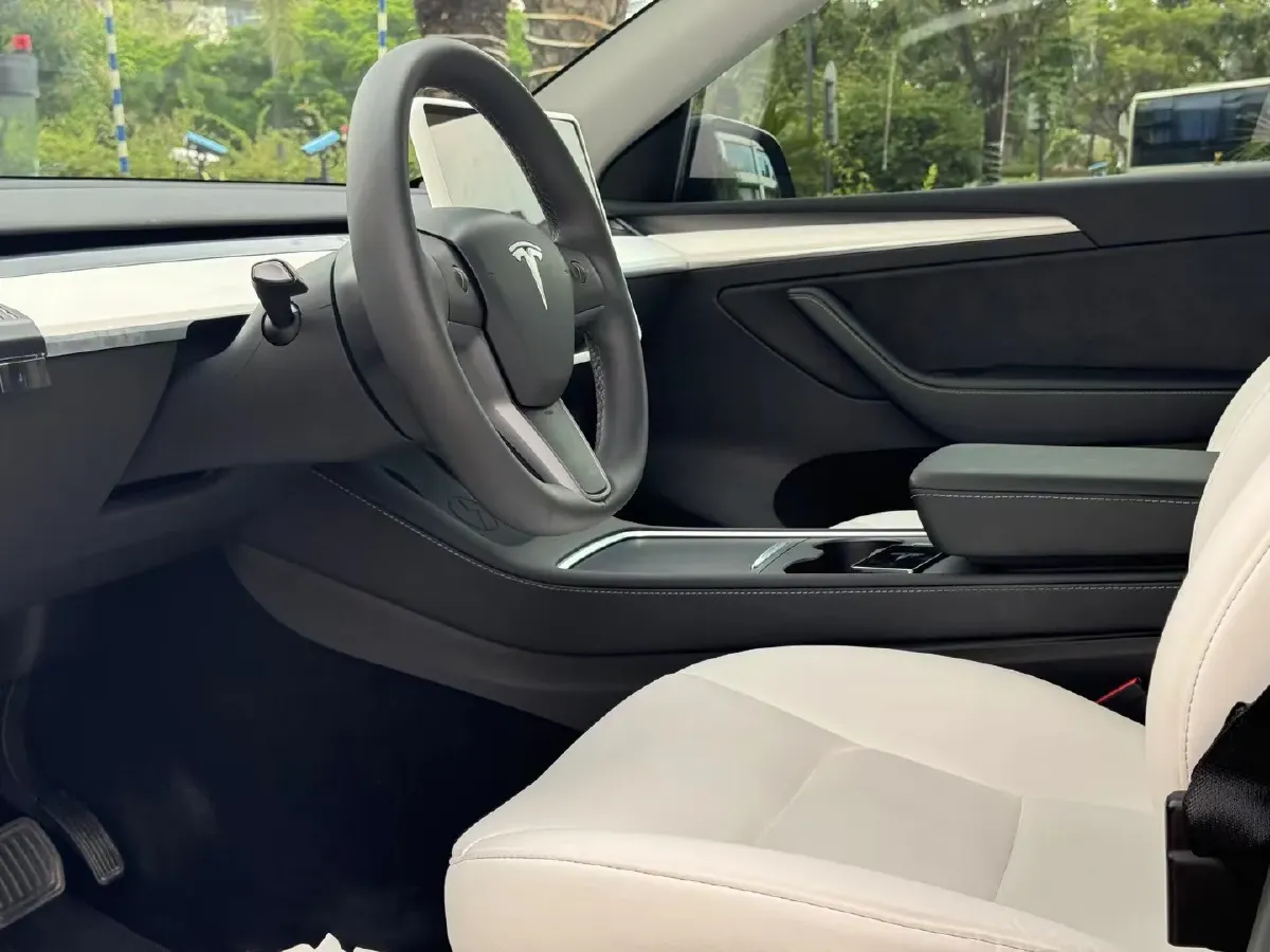 2022 Tesla Model Y BEV 60KWH,autocango,china used car exporter,china ev exporter,chinese used car exporter,chinese used ev exporter