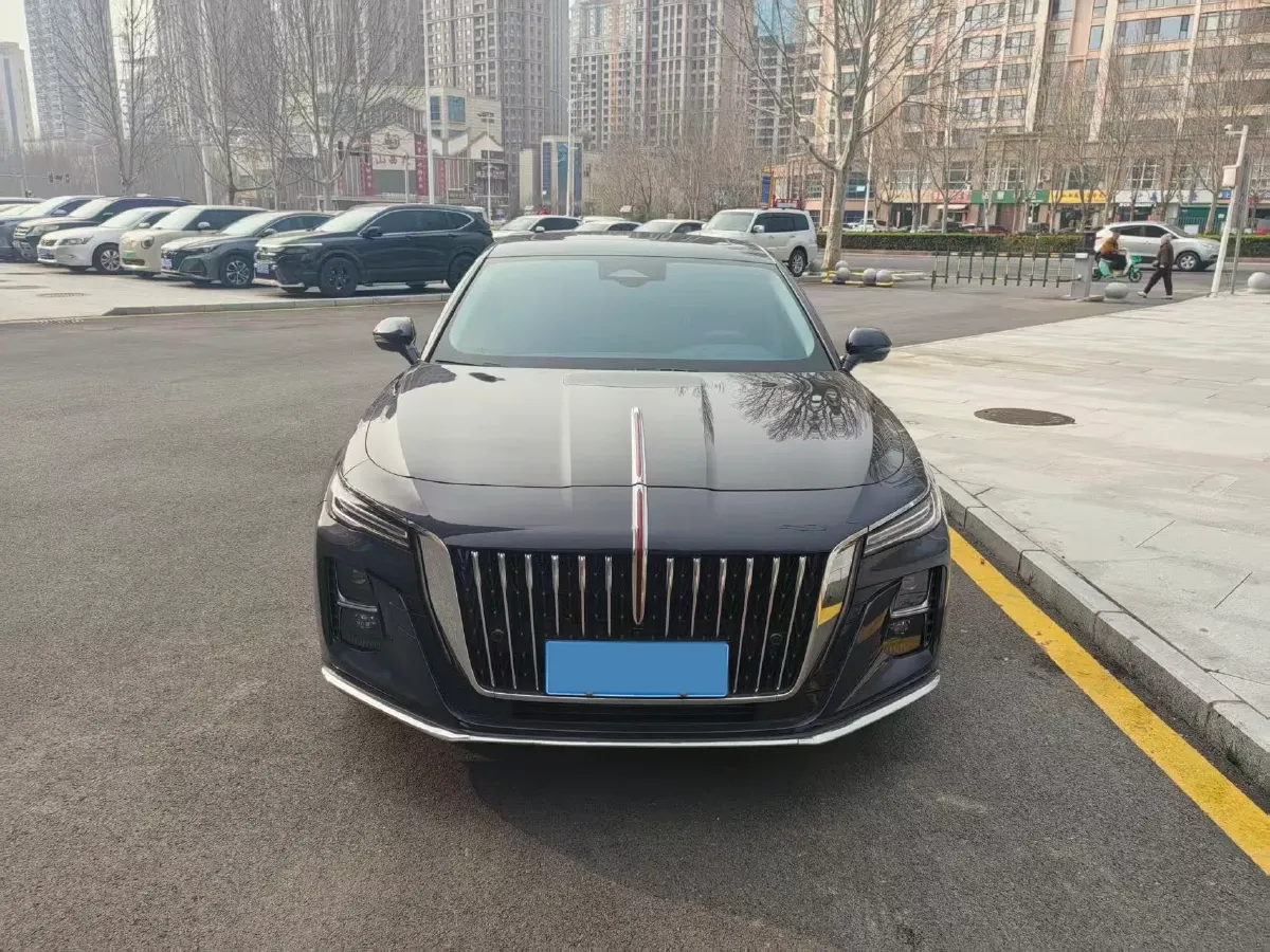 2025 HongQi H5 2.0T 224HP L4 8AT,autocango,china used car exporter,china ev exporter,chinese used car exporter,chinese used ev exporter