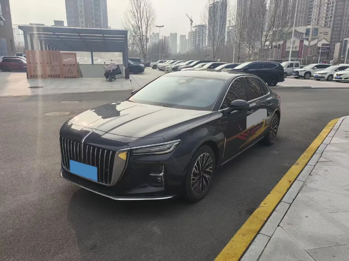 2025 HongQi H5 2.0T 224HP L4 8AT,autocango,china used car exporter,china ev exporter,chinese used car exporter,chinese used ev exporter