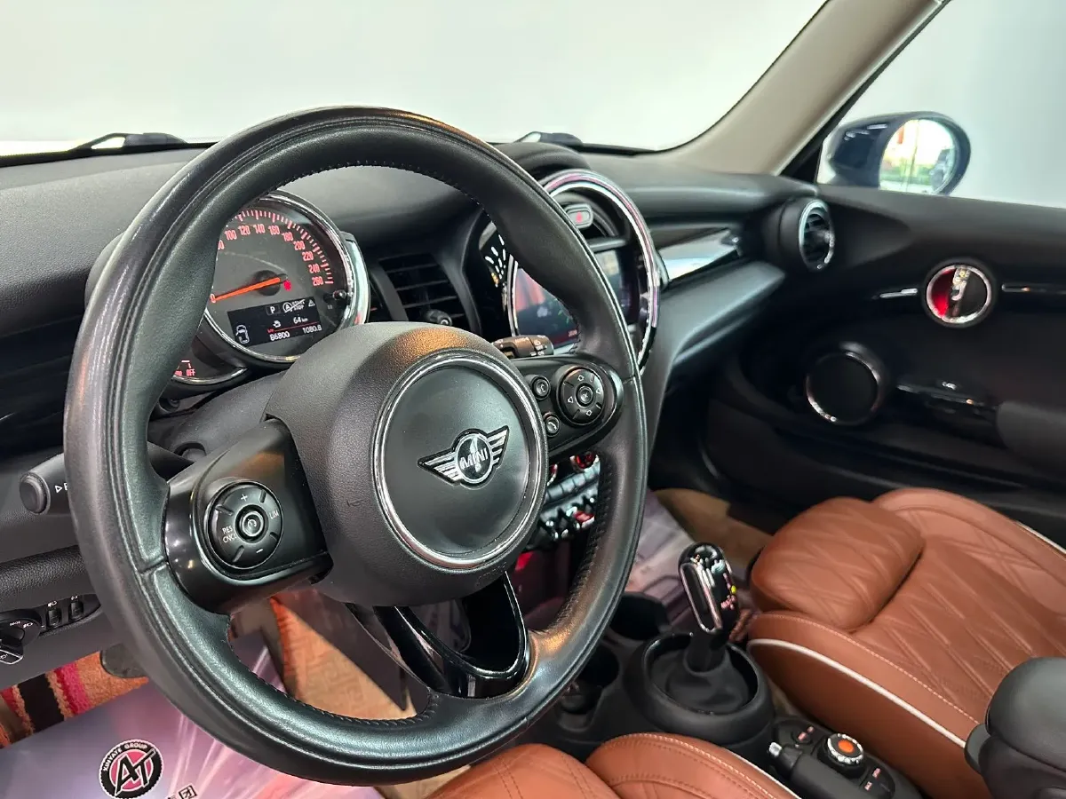 2019 MINI MINI 1.5T 136HP L3 7DCT,autocango,china used car exporter,china ev exporter,chinese used car exporter,chinese used ev exporter