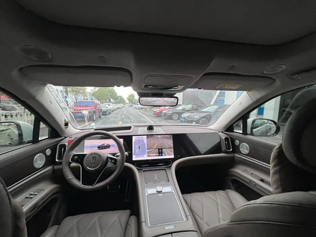 2025 AITO AITO M9 BEV 100KWH,autocango,china used car exporter,china ev exporter,chinese used car exporter,chinese used ev exporter