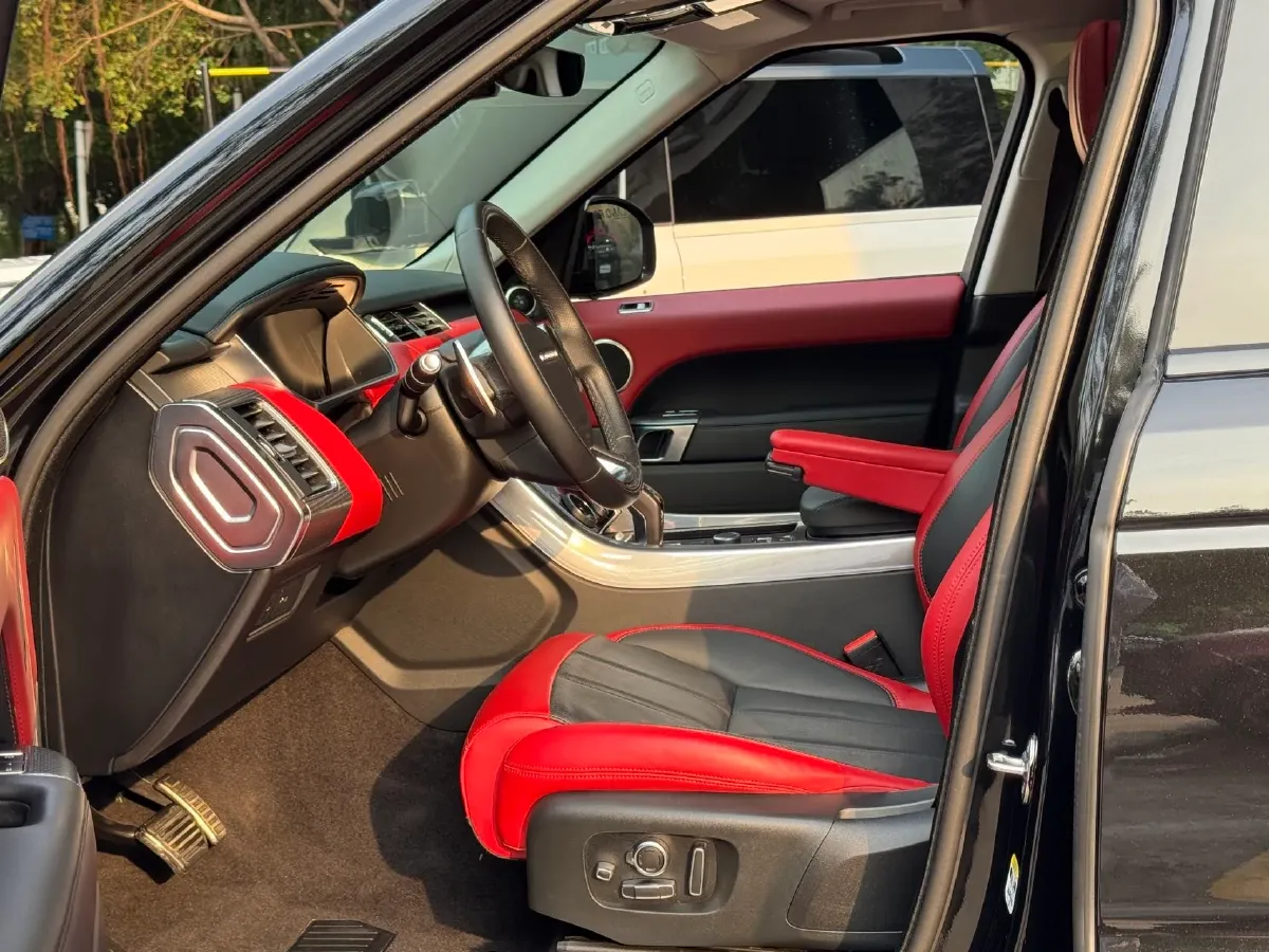 2022 Land Rover Range Rover Sport 3.0T 360HP L6 8AT,autocango,china used car exporter,china ev exporter,chinese used car exporter,chinese used ev exporter
