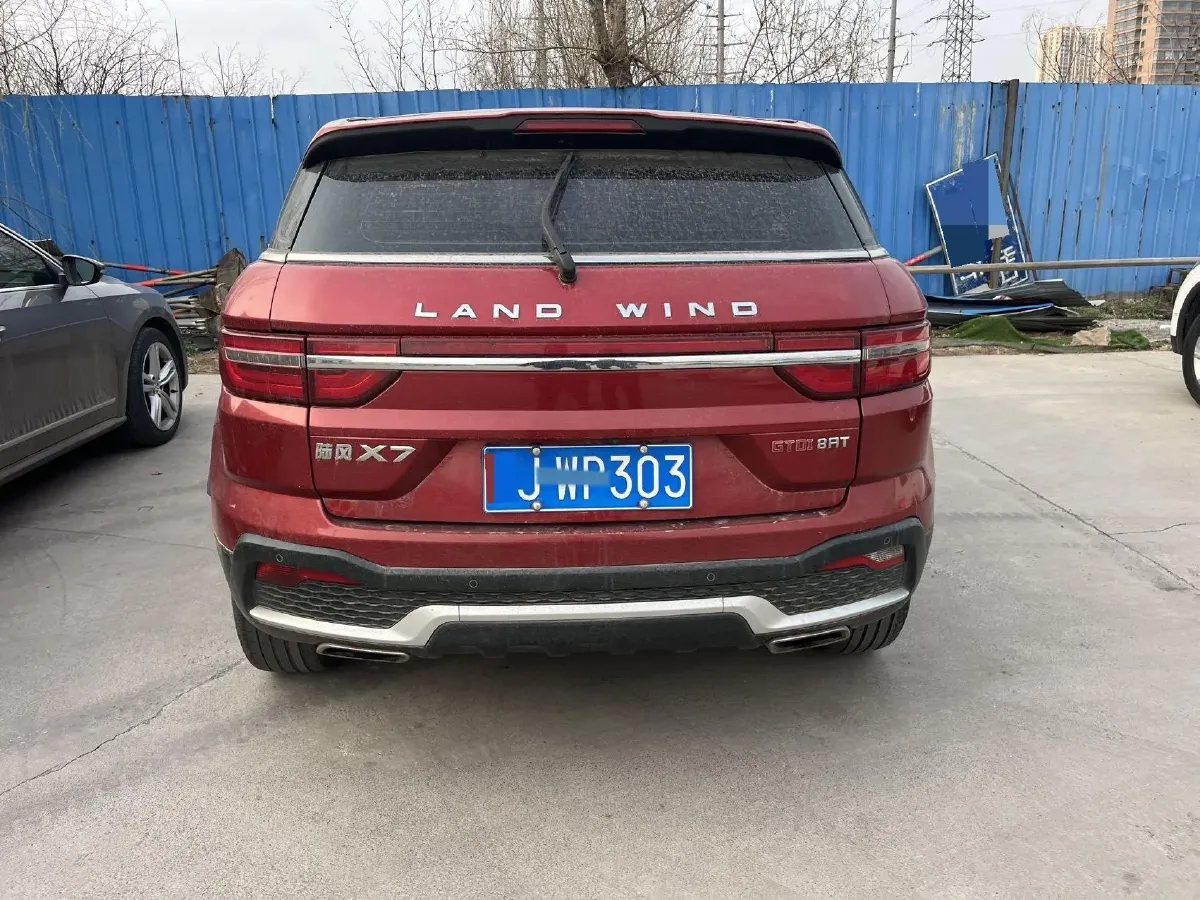 2018 Landwind X7 1.5T 163HP L4 8AT,autocango,china used car exporter,china ev exporter,chinese used car exporter,chinese used ev exporter