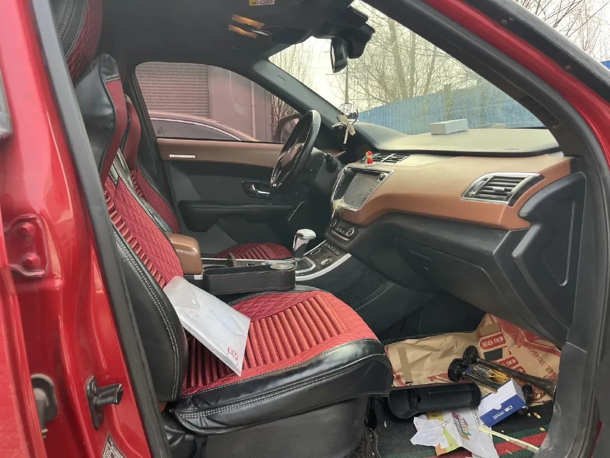 2018 Landwind X7 1.5T 163HP L4 8AT,autocango,china used car exporter,china ev exporter,chinese used car exporter,chinese used ev exporter