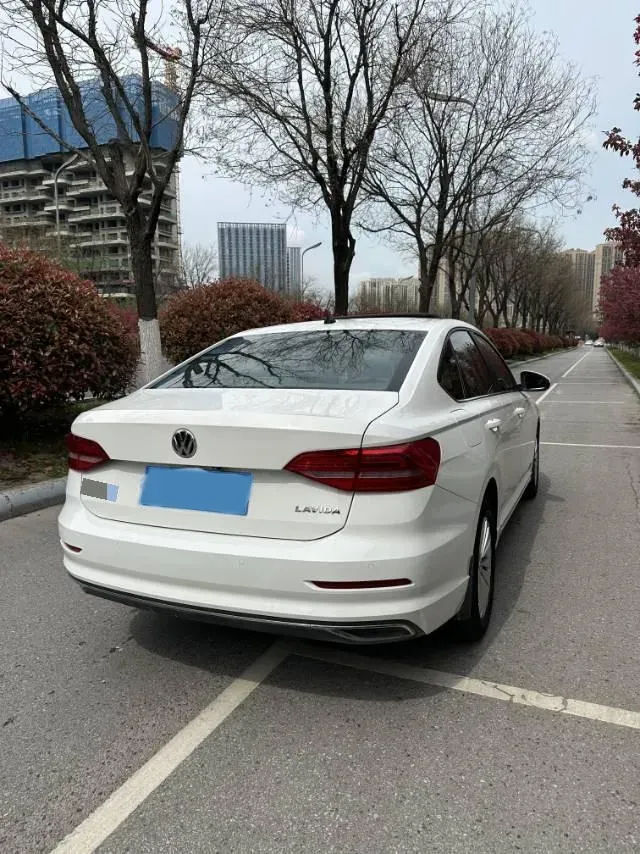 2018 Volkswagen Lavida 1.2T 116HP L4 7DCT,autocango,china used car exporter,china ev exporter,chinese used car exporter,chinese used ev exporter