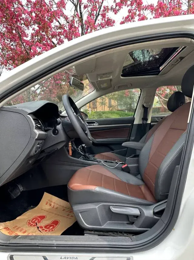 2018 Volkswagen Lavida 1.2T 116HP L4 7DCT,autocango,china used car exporter,china ev exporter,chinese used car exporter,chinese used ev exporter