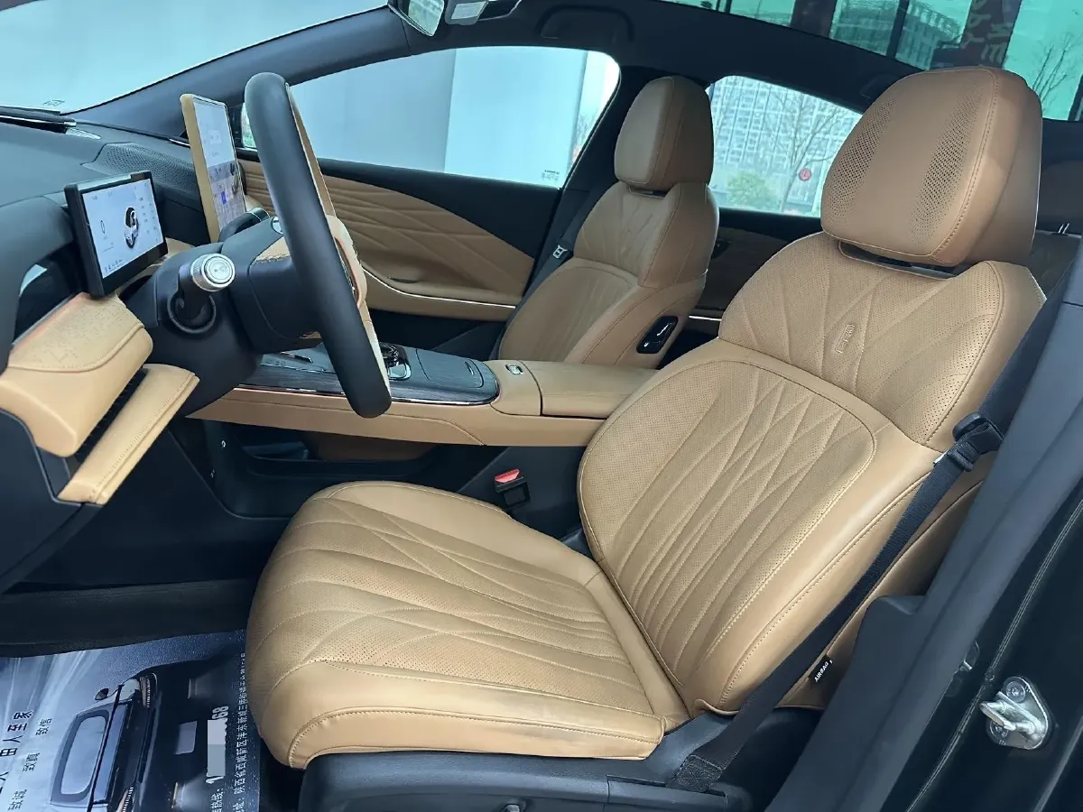 2025 Geely Galaxy Starshine 8 1.5L 112HP L4 1DHT PHEV,autocango,china used car exporter,china ev exporter,chinese used car exporter,chinese used ev exporter