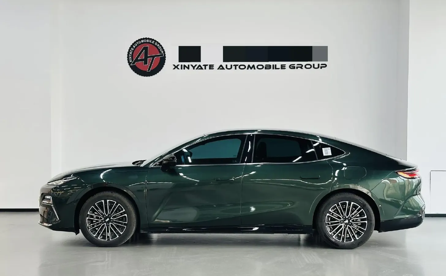 2025 Geely Galaxy Starshine 8 1.5L 112HP L4 1DHT PHEV,autocango,china used car exporter,china ev exporter,chinese used car exporter,chinese used ev exporter