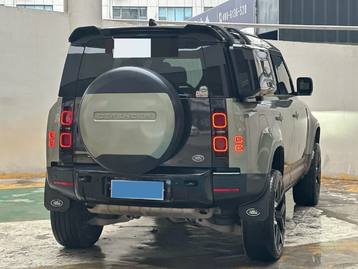 2020 Land Rover Defender 3.0T 400HP L6 8AT,autocango,china used car exporter,china ev exporter,chinese used car exporter,chinese used ev exporter