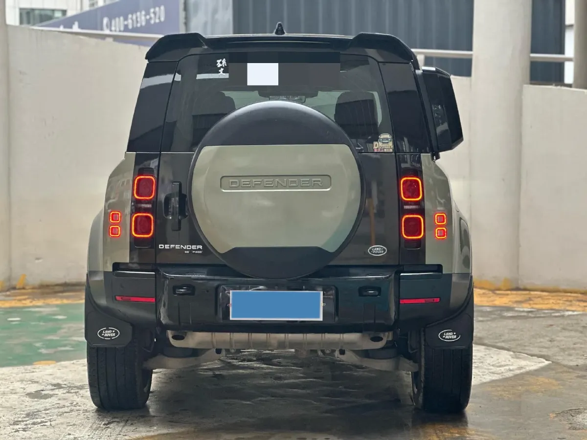 2020 Land Rover Defender 3.0T 400HP L6 8AT,autocango,china used car exporter,china ev exporter,chinese used car exporter,chinese used ev exporter