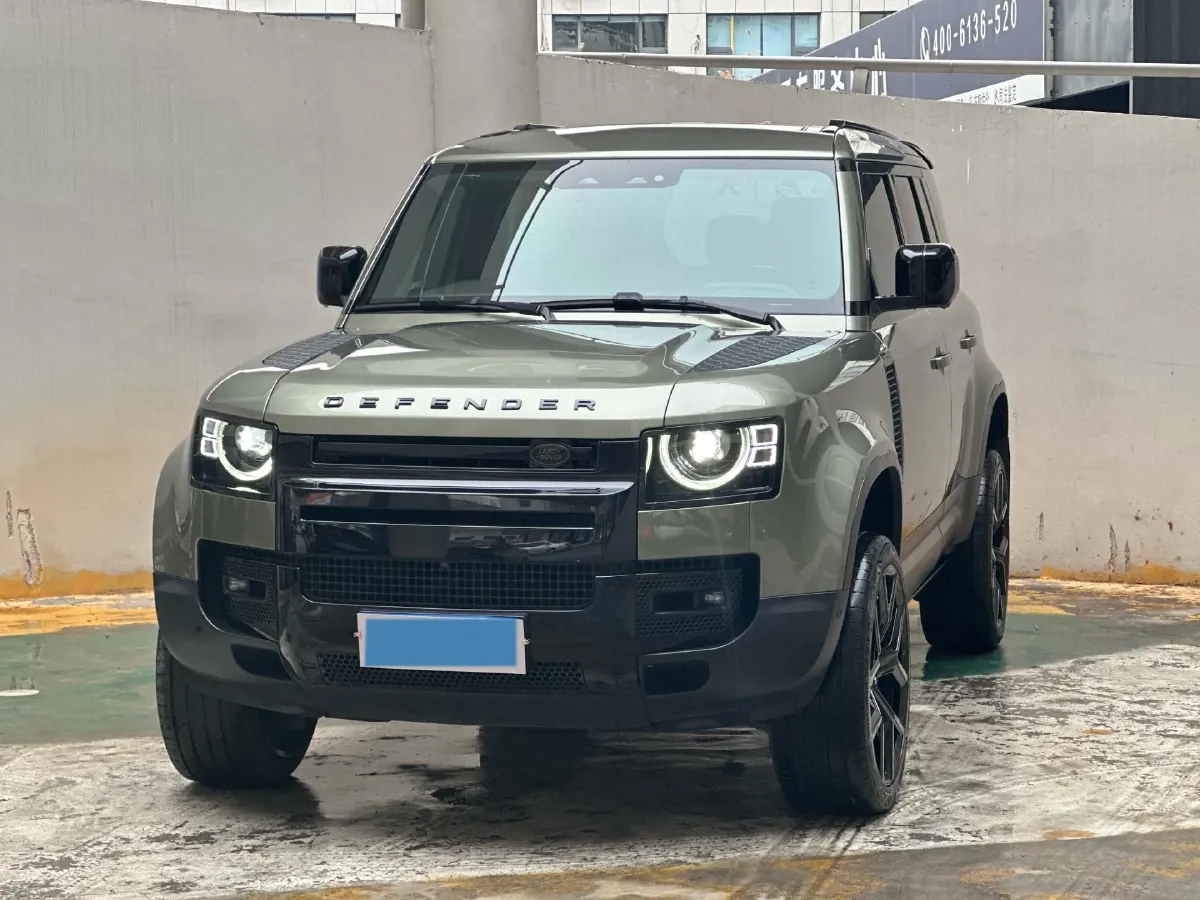 2020 Land Rover Defender 3.0T 400HP L6 8AT,autocango,china used car exporter,china ev exporter,chinese used car exporter,chinese used ev exporter