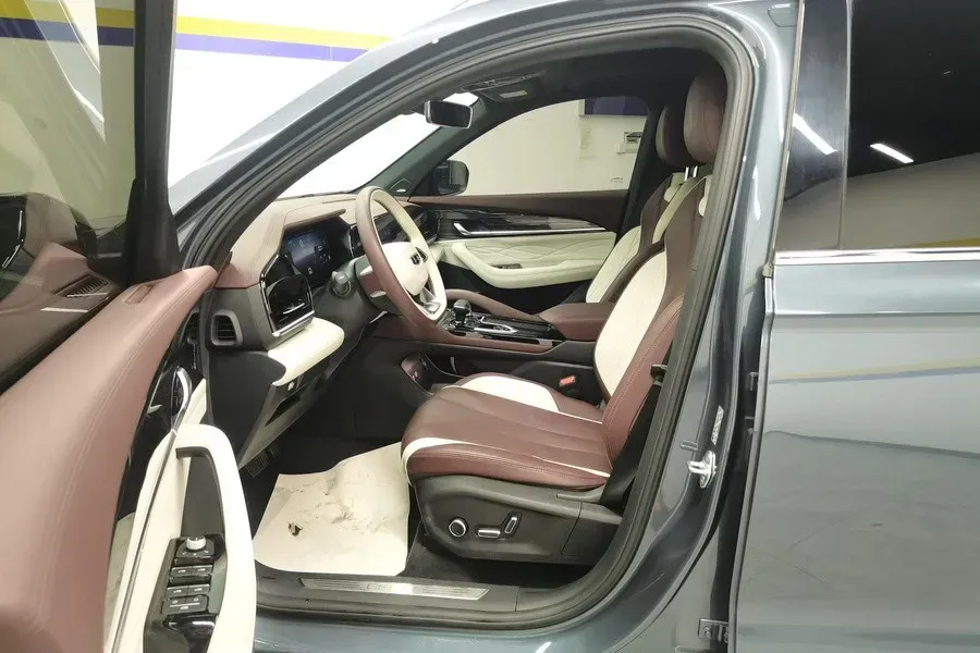 2021 Geely Monjaro 2.0T 218HP L4 7DCT,autocango,china used car exporter,china ev exporter,chinese used car exporter,chinese used ev exporter