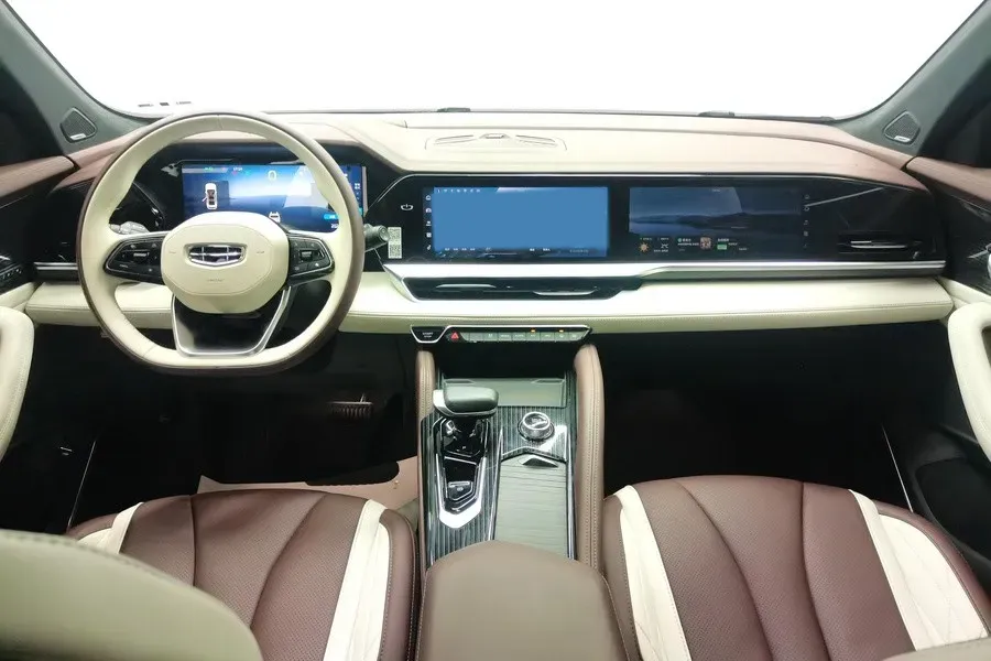 2021 Geely Monjaro 2.0T 218HP L4 7DCT,autocango,china used car exporter,china ev exporter,chinese used car exporter,chinese used ev exporter