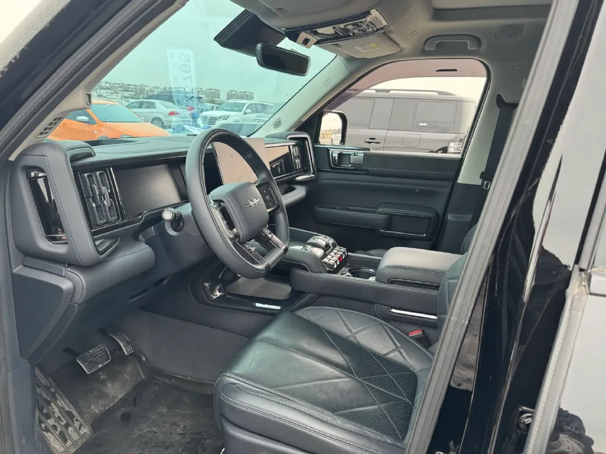 2023 FangChengBao Bao 5 1.5T 194HP L4 E-CVT PHEV 31.8KWH,autocango,china used car exporter,china ev exporter,chinese used car exporter,chinese used ev exporter