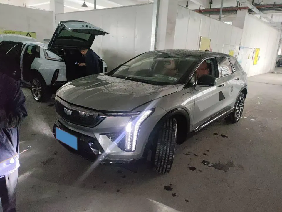 2024 Cadillac OPTIQ BEV 79.7KWH,autocango,china used car exporter,china ev exporter,chinese used car exporter,chinese used ev exporter