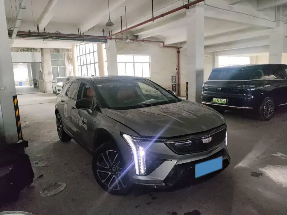 2024 Cadillac OPTIQ BEV 79.7KWH,autocango,china used car exporter,china ev exporter,chinese used car exporter,chinese used ev exporter