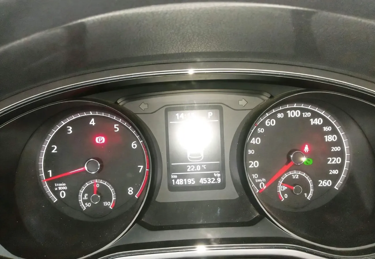 2017 Volkswagen Passat 1.8T 180HP L4 7DCT,autocango,china used car exporter,china ev exporter,chinese used car exporter,chinese used ev exporter