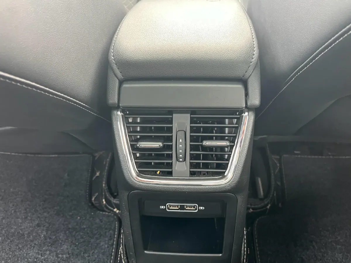 2018 Skoda Octavia 1.6L 110HP L4 6AT,autocango,china used car exporter,china ev exporter,chinese used car exporter,chinese used ev exporter