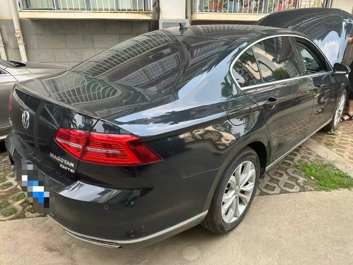 2019 Volkswagen Magotan 2.0T 186HP L4 7DCT,autocango,china used car exporter,china ev exporter,chinese used car exporter,chinese used ev exporter