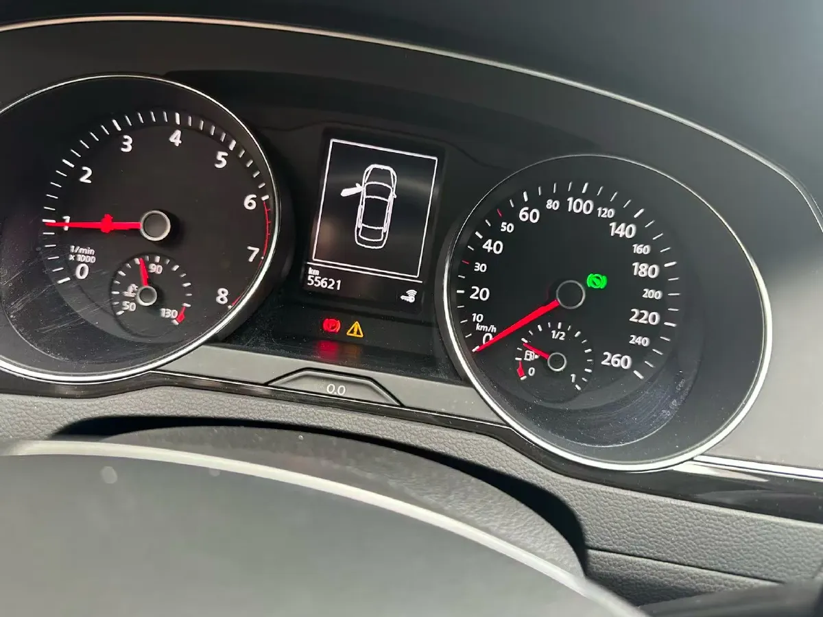 2019 Volkswagen Magotan 2.0T 186HP L4 7DCT,autocango,china used car exporter,china ev exporter,chinese used car exporter,chinese used ev exporter