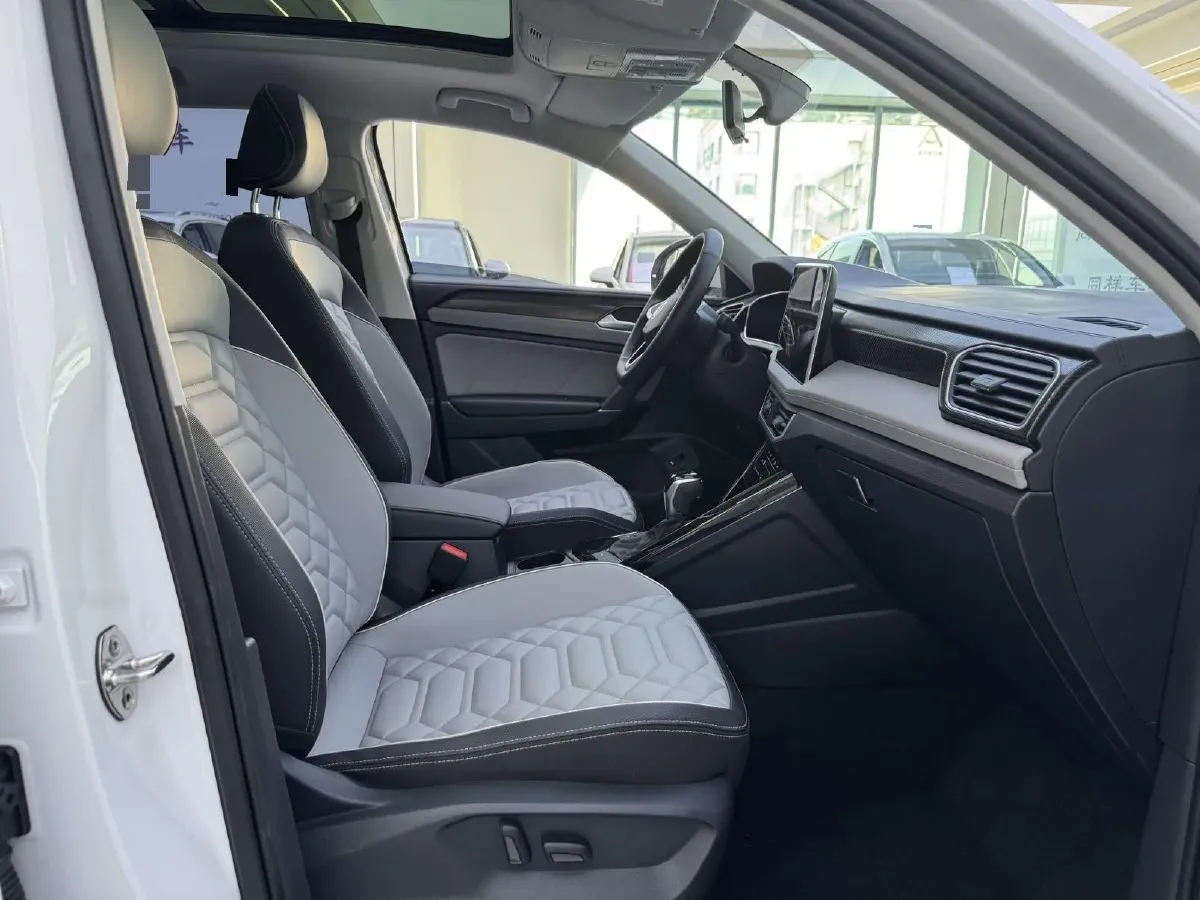 2025 Volkswagen Tayron 1.5T 160HP L4 7DCT,autocango,china used car exporter,china ev exporter,chinese used car exporter,chinese used ev exporter