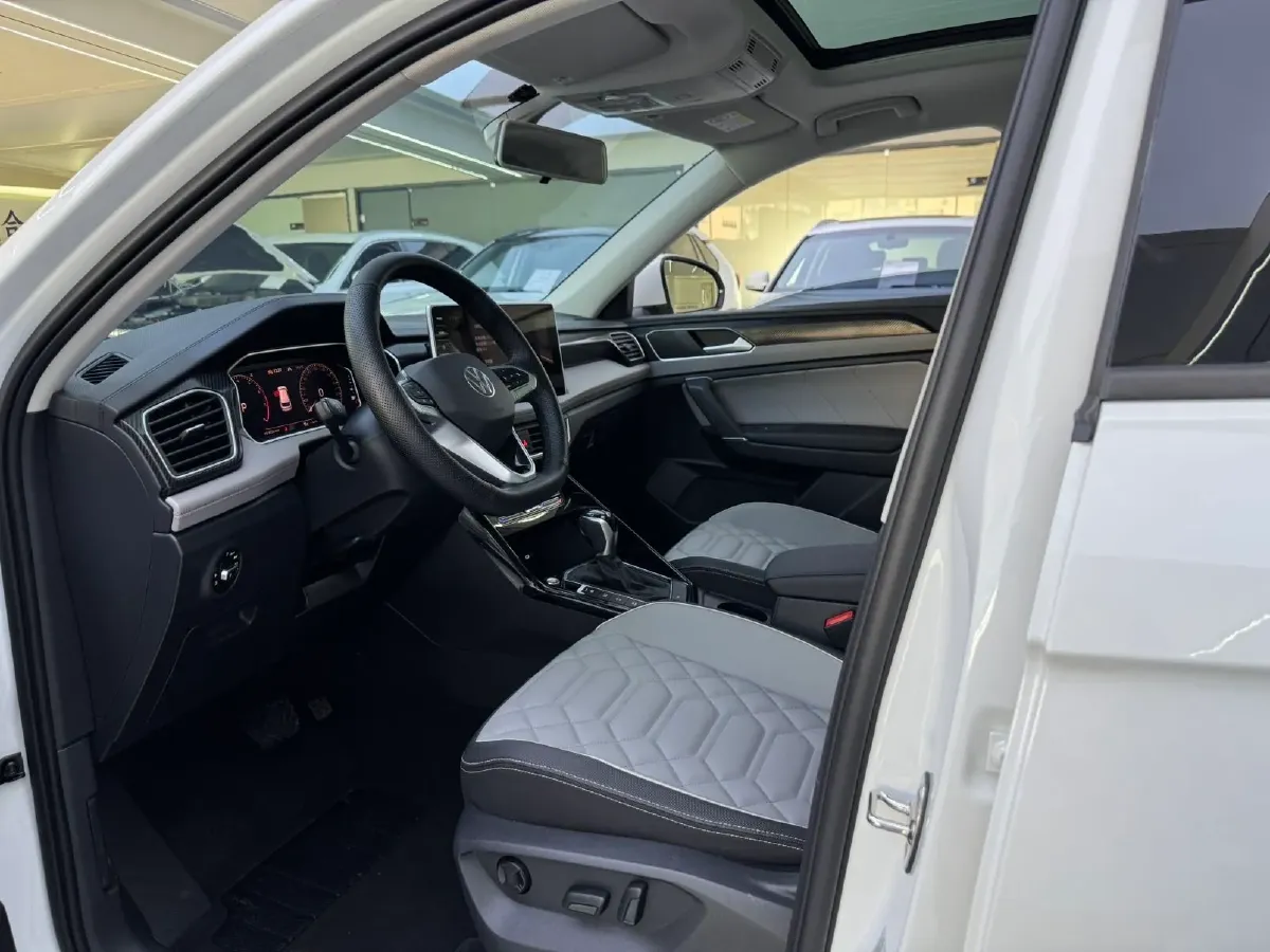 2025 Volkswagen Tayron 1.5T 160HP L4 7DCT,autocango,china used car exporter,china ev exporter,chinese used car exporter,chinese used ev exporter