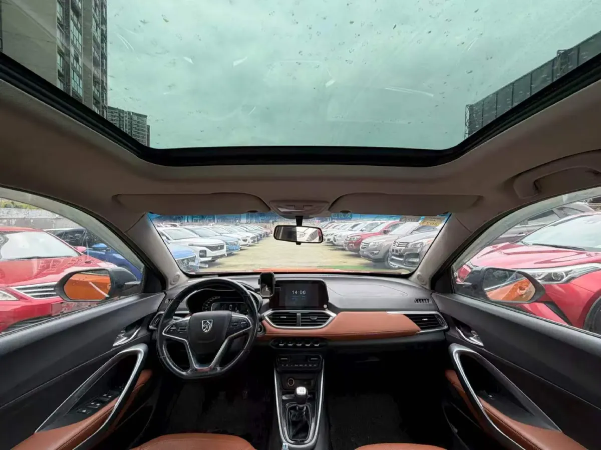 2017 BaoJun 510 1.5L 112HP L4 6MT,autocango,china used car exporter,china ev exporter,chinese used car exporter,chinese used ev exporter