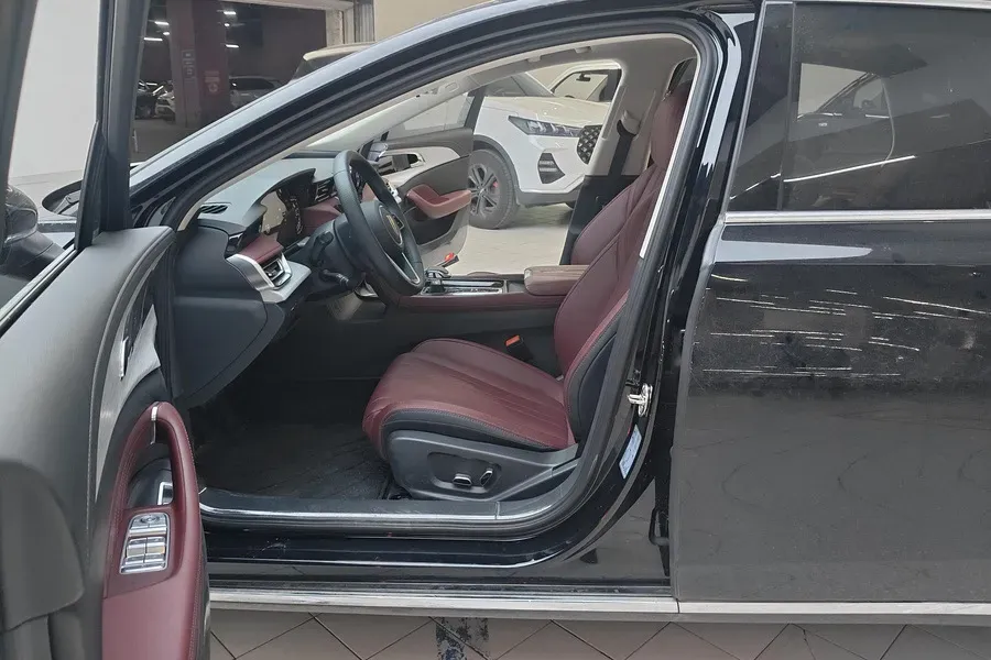 2025 HongQi H5 1.5T 169HP L4 7DCT,autocango,china used car exporter,china ev exporter,chinese used car exporter,chinese used ev exporter