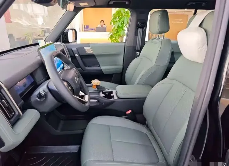 2025 Fulwin FulwinX3 BEV,autocango,china used car exporter,china ev exporter,chinese used car exporter,chinese used ev exporter