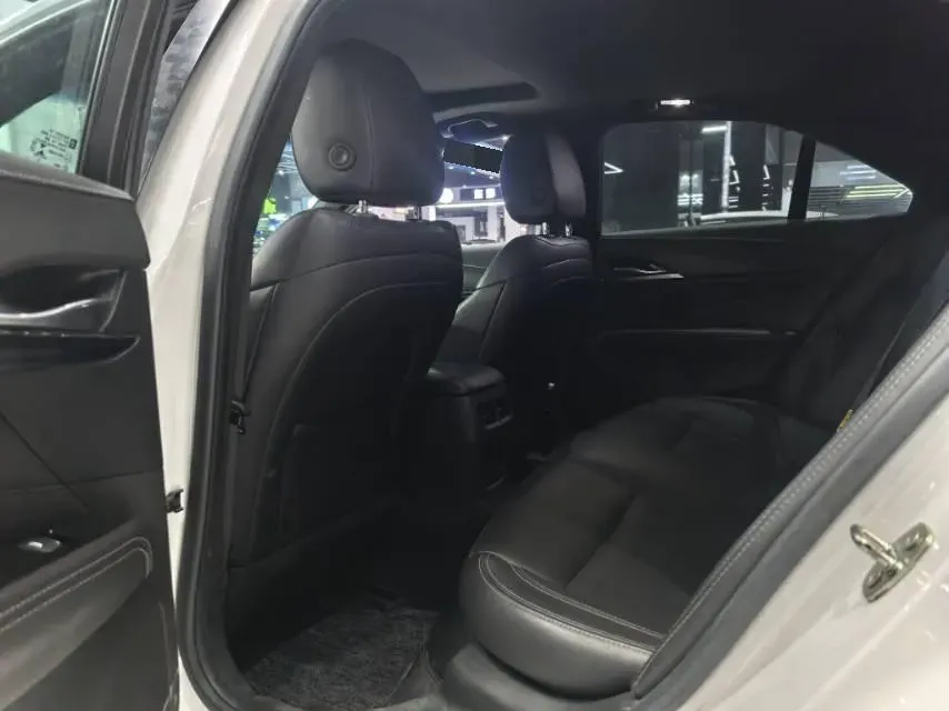 2023 Cadillac CT4 1.5T 211HP L4 8AT,autocango,china used car exporter,china ev exporter,chinese used car exporter,chinese used ev exporter