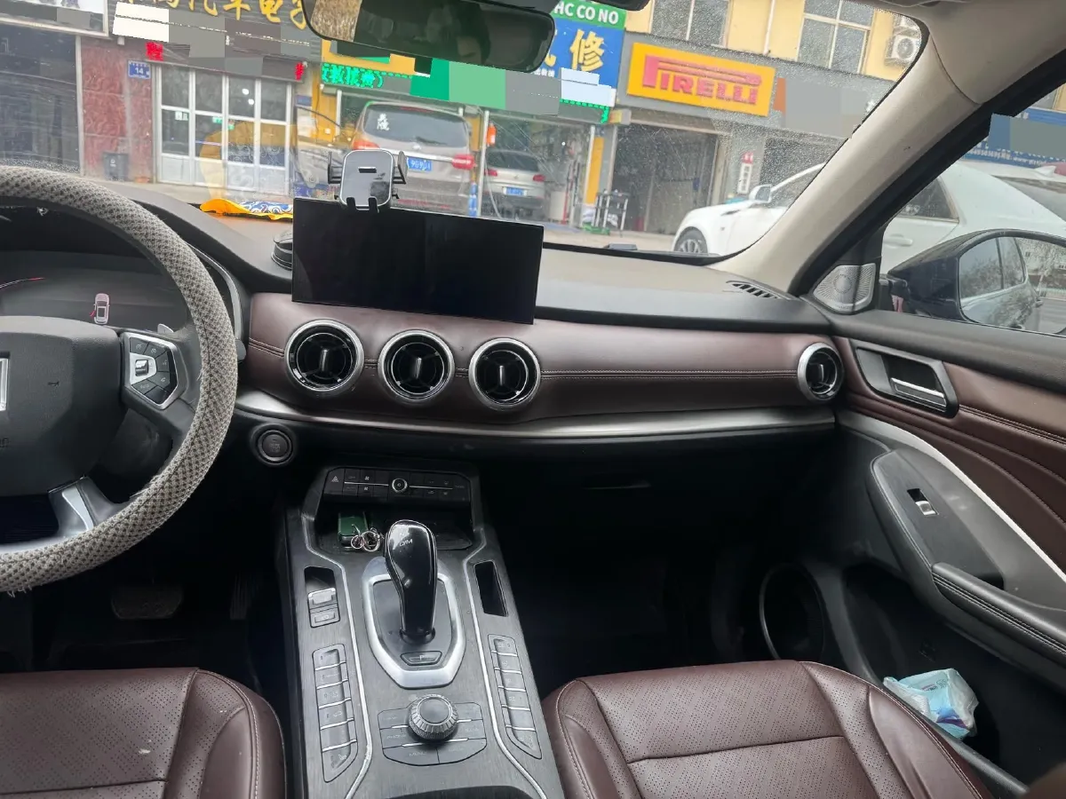 2021 WEY VV6 2.0T 227HP L4 7DCT,autocango,china used car exporter,china ev exporter,chinese used car exporter,chinese used ev exporter